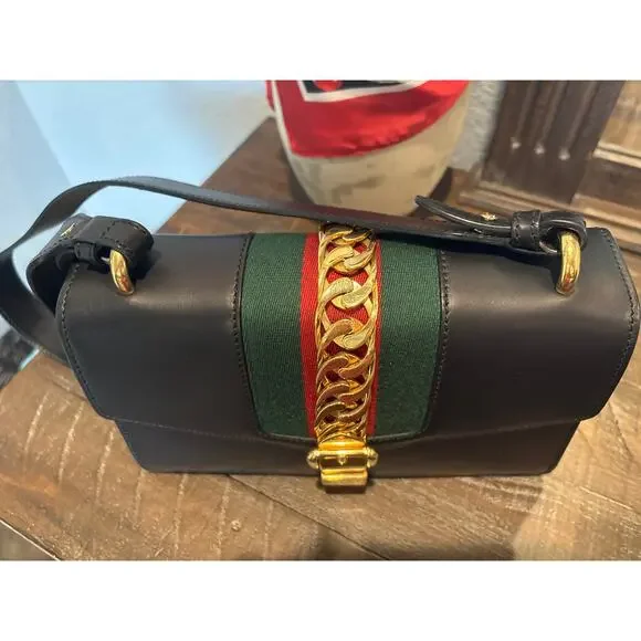 Gucci Sylvie Web shoulder bag - Picture 6 of 12